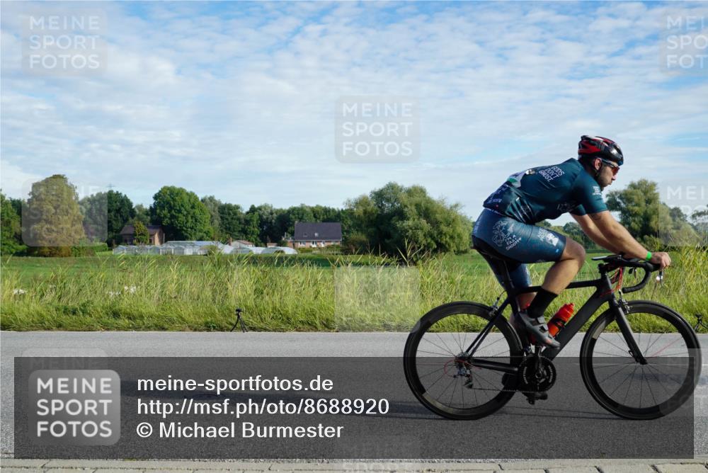31.08.2025 - Elbe Triathlon Hamburg Michael Burmester http://msf.ph/oto/8688920 31.08.2025 09:12:39 Radfahren 444, 471, 582 meine-sportfotos.de