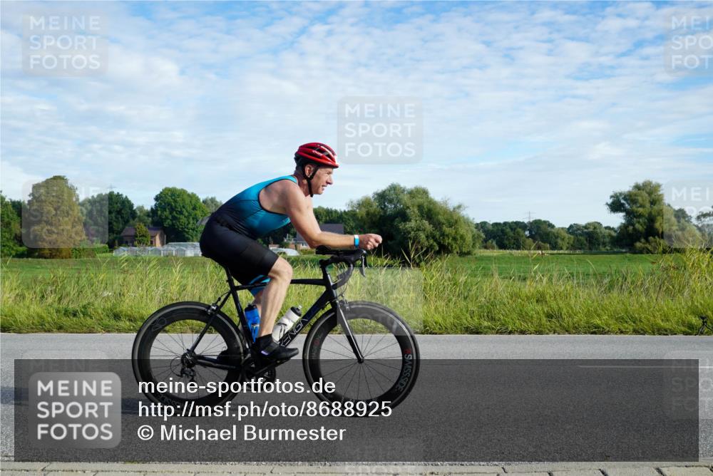 31.08.2025 - Elbe Triathlon Hamburg Michael Burmester http://msf.ph/oto/8688925 31.08.2025 09:12:48 Radfahren 223, 341, 383, 385 meine-sportfotos.de