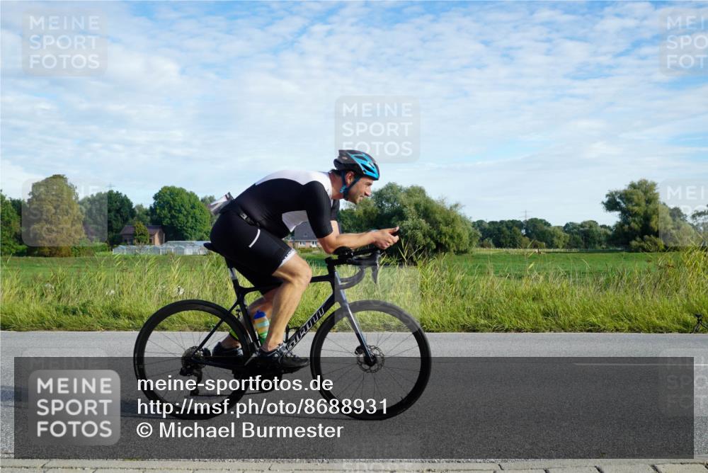 31.08.2025 - Elbe Triathlon Hamburg Michael Burmester http://msf.ph/oto/8688931 31.08.2025 09:12:55 Radfahren 175, 223, 247, 269, 278, 316, 385, 434 meine-sportfotos.de