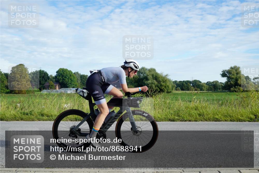 31.08.2025 - Elbe Triathlon Hamburg Michael Burmester http://msf.ph/oto/8688941 31.08.2025 09:13:02 Radfahren 247, 268, 269, 281, 298, 324 meine-sportfotos.de