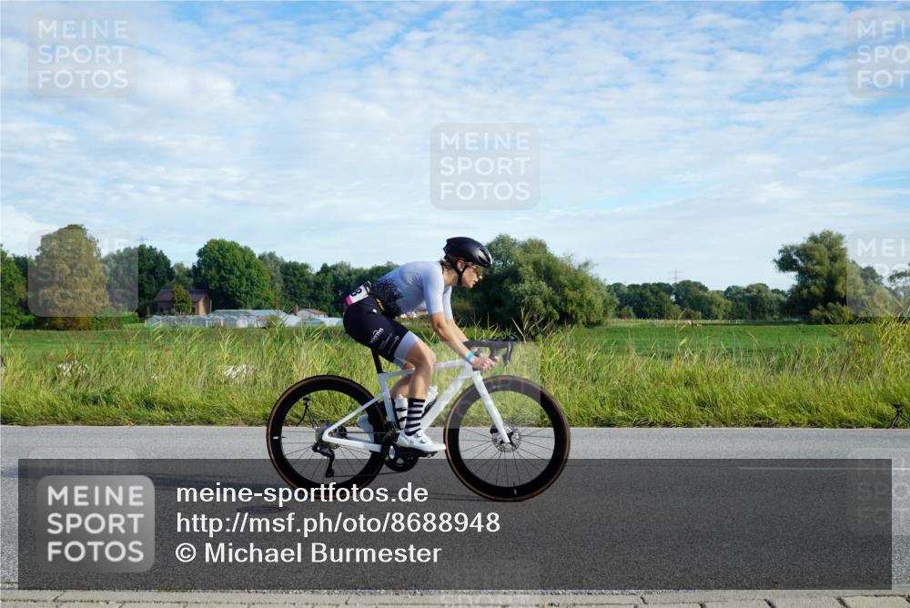 31.08.2025 - Elbe Triathlon Hamburg Michael Burmester http://msf.ph/oto/8688948 31.08.2025 09:13:06 Radfahren 268, 281, 298, 324, 507, 514 meine-sportfotos.de