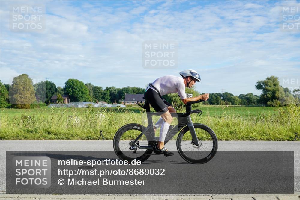 31.08.2025 - Elbe Triathlon Hamburg Michael Burmester http://msf.ph/oto/8689032 31.08.2025 09:14:38 Radfahren 205, 596 meine-sportfotos.de