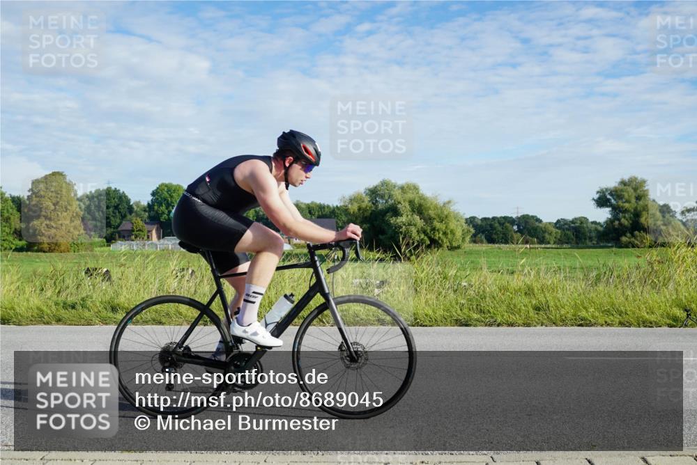 31.08.2025 - Elbe Triathlon Hamburg Michael Burmester http://msf.ph/oto/8689045 31.08.2025 09:15:02 Radfahren 280, 361, 431, 534 meine-sportfotos.de