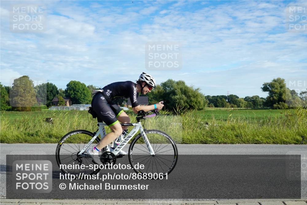 31.08.2025 - Elbe Triathlon Hamburg Michael Burmester http://msf.ph/oto/8689061 31.08.2025 09:15:20 Radfahren 192, 274, 290, 506 meine-sportfotos.de