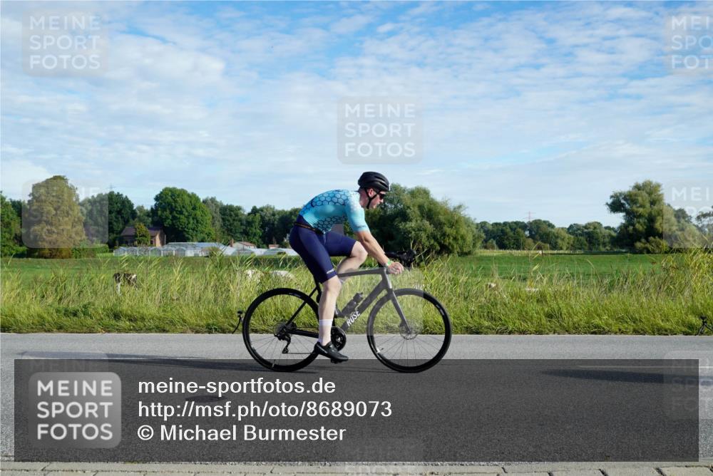 31.08.2025 - Elbe Triathlon Hamburg Michael Burmester http://msf.ph/oto/8689073 31.08.2025 09:15:36 Radfahren 191, 363, 387, 394, 502, 527, 645 meine-sportfotos.de