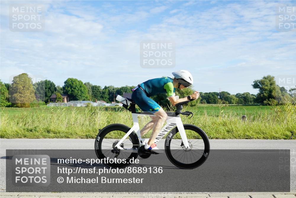 31.08.2025 - Elbe Triathlon Hamburg Michael Burmester http://msf.ph/oto/8689136 31.08.2025 09:16:57 Radfahren 220, 598 meine-sportfotos.de