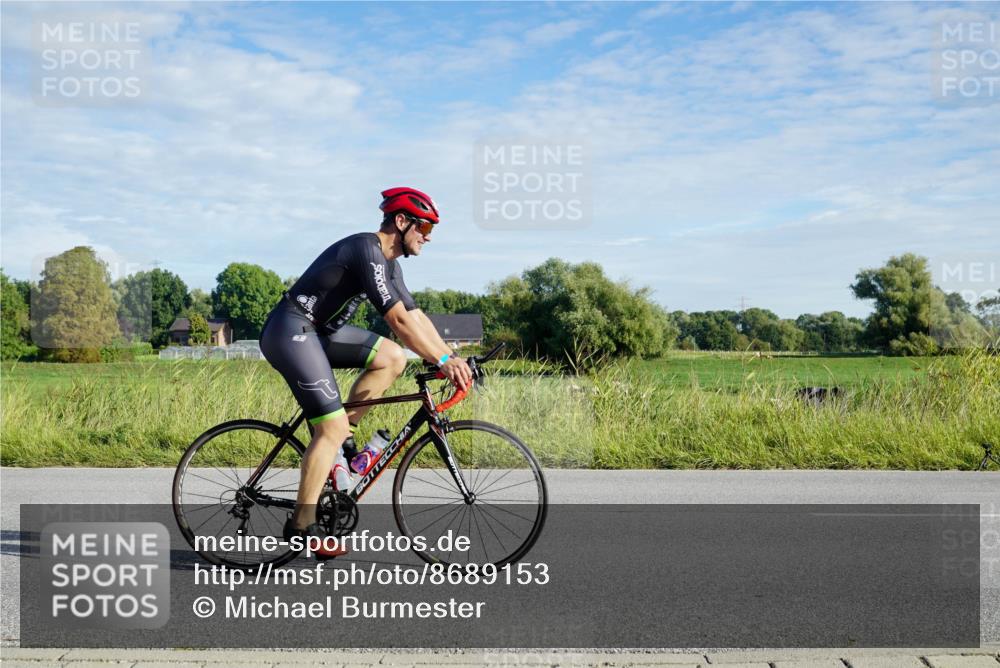 31.08.2025 - Elbe Triathlon Hamburg Michael Burmester http://msf.ph/oto/8689153 31.08.2025 09:17:31 Radfahren 365, 407, 420 meine-sportfotos.de