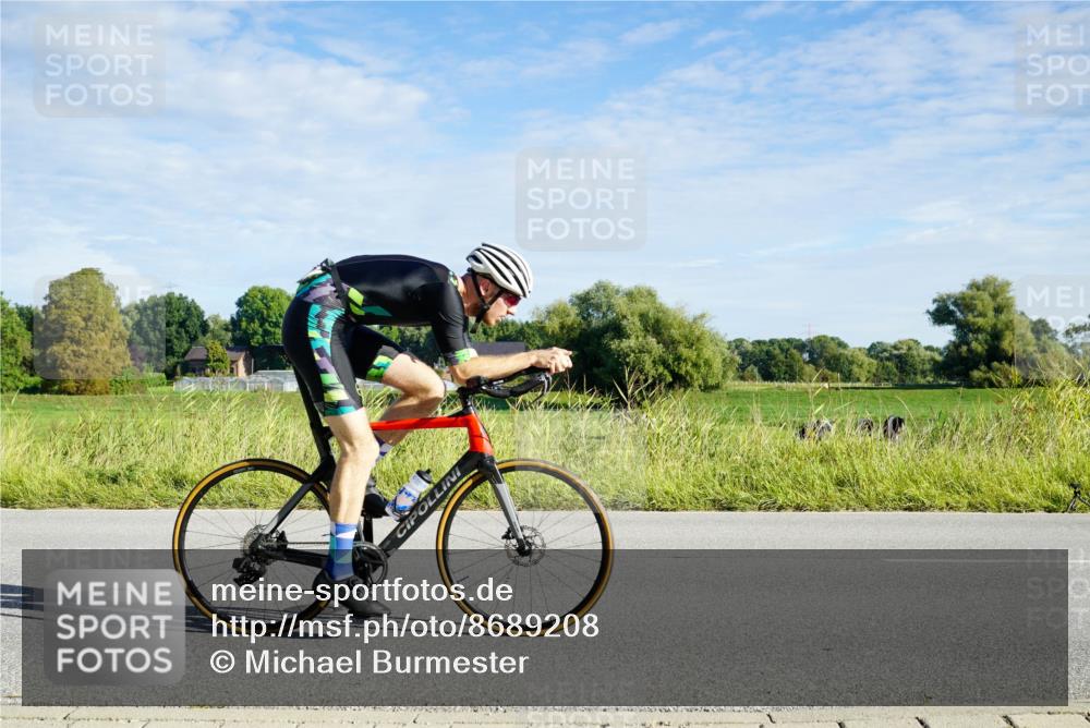 31.08.2025 - Elbe Triathlon Hamburg Michael Burmester http://msf.ph/oto/8689208 31.08.2025 09:18:51 Radfahren 369, 447, 531, 633 meine-sportfotos.de