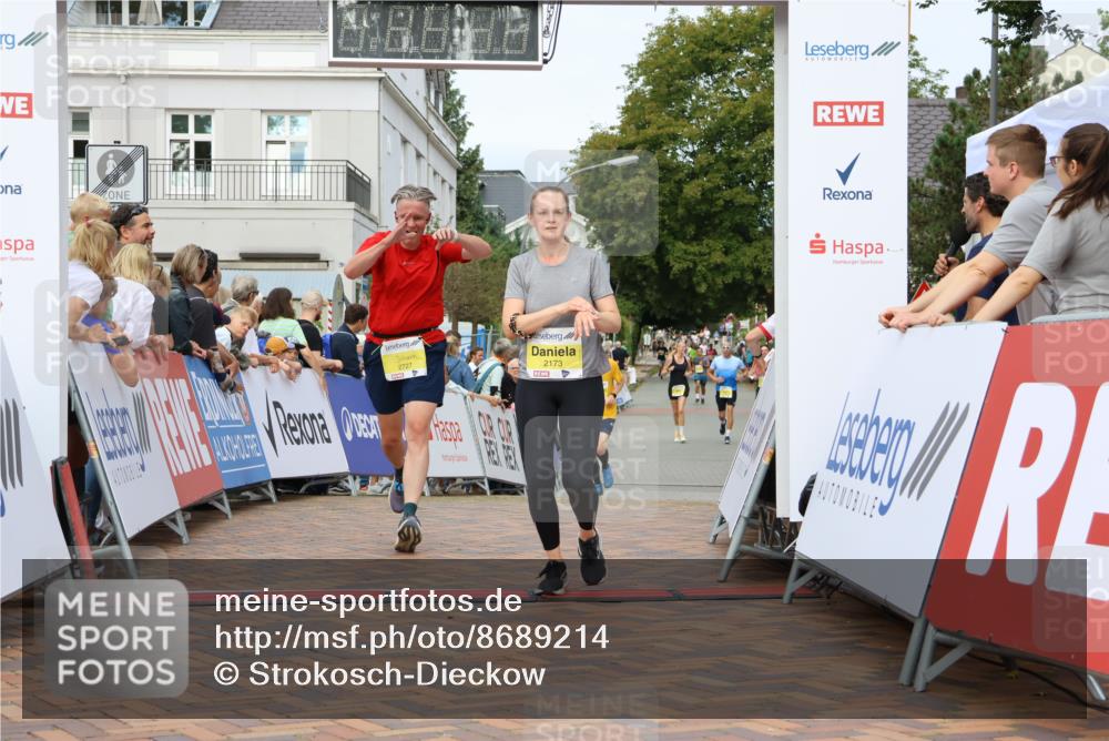 31.08.2025 - 21. Blankeneser Heldenlauf Strokosch-Dieckow http://msf.ph/oto/8689214 31.08.2025 10:28:32 Ziel 2249, 2173, 2727 meine-sportfotos.de