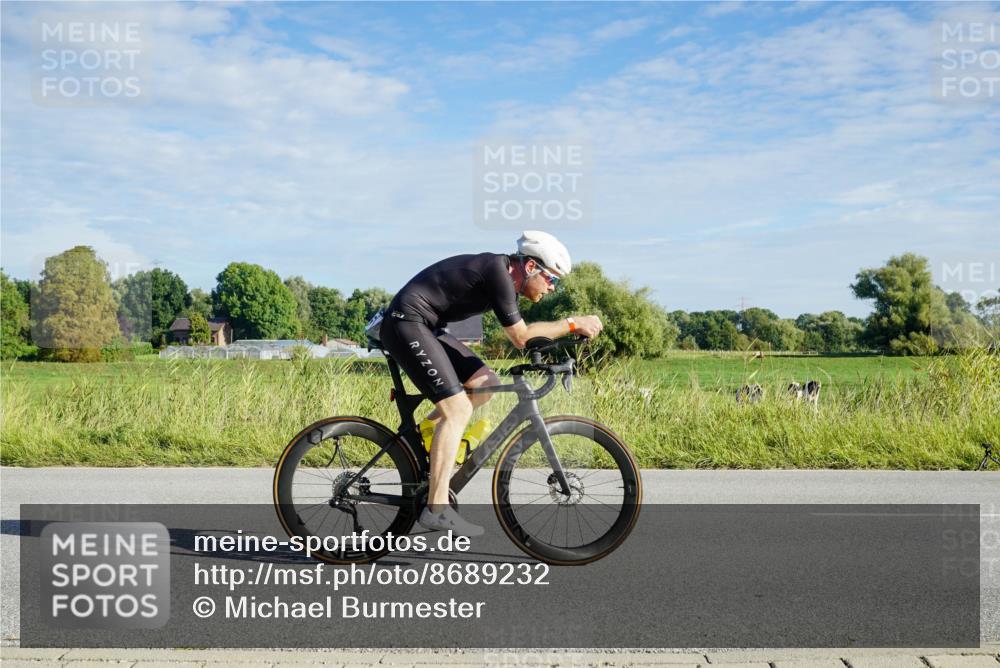 31.08.2025 - Elbe Triathlon Hamburg Michael Burmester http://msf.ph/oto/8689232 31.08.2025 09:19:30 Radfahren 222, 319, 526, 636, 646 meine-sportfotos.de