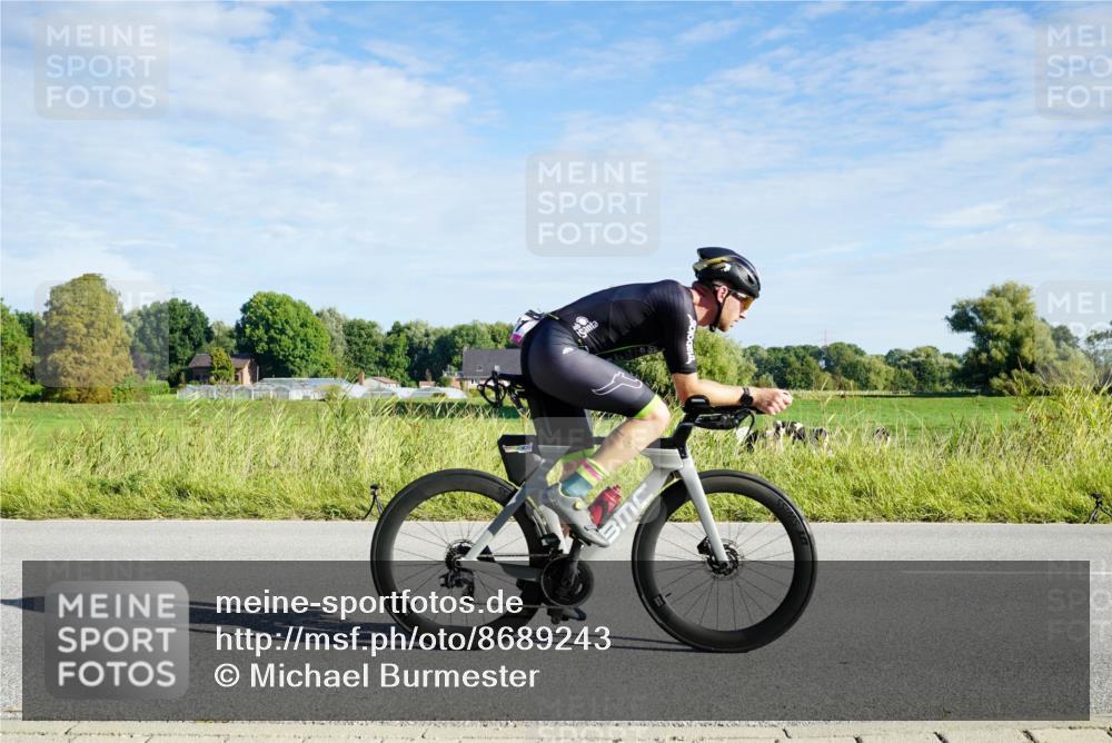 31.08.2025 - Elbe Triathlon Hamburg Michael Burmester http://msf.ph/oto/8689243 31.08.2025 09:20:02 Radfahren 208, 231, 371, 381, 474, 709 meine-sportfotos.de