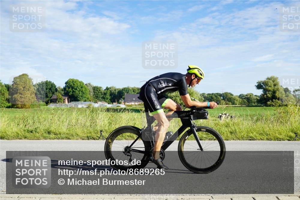 31.08.2025 - Elbe Triathlon Hamburg Michael Burmester http://msf.ph/oto/8689265 31.08.2025 09:20:31 Radfahren 172, 283, 314, 340, 342, 694 meine-sportfotos.de