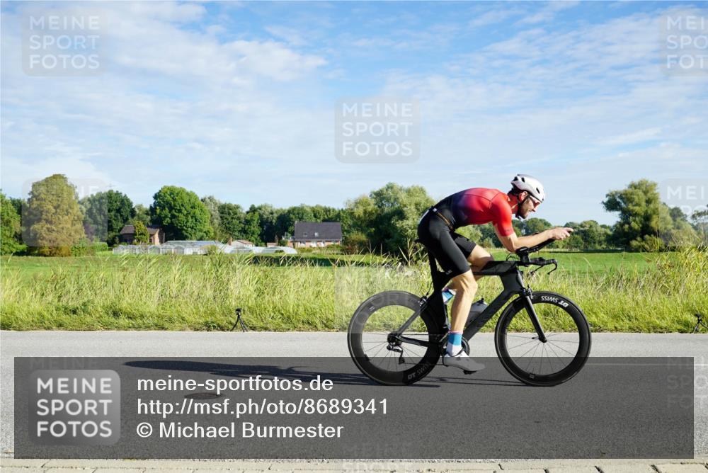 31.08.2025 - Elbe Triathlon Hamburg Michael Burmester http://msf.ph/oto/8689341 31.08.2025 09:21:42 Radfahren 229, 255, 272, 276, 300, 412, 468, 492, 658 meine-sportfotos.de