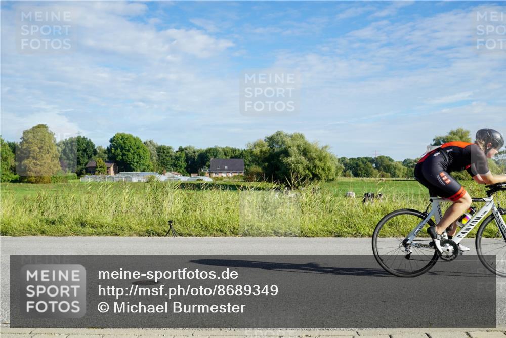 31.08.2025 - Elbe Triathlon Hamburg Michael Burmester http://msf.ph/oto/8689349 31.08.2025 09:21:44 Radfahren 229, 255, 272, 276, 300, 412, 468, 492, 658 meine-sportfotos.de