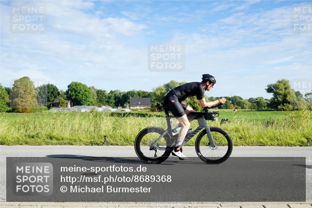 31.08.2025 - Elbe Triathlon Hamburg Michael Burmester http://msf.ph/oto/8689368 31.08.2025 09:22:11 Radfahren 227, 275, 379, 543, 568 meine-sportfotos.de