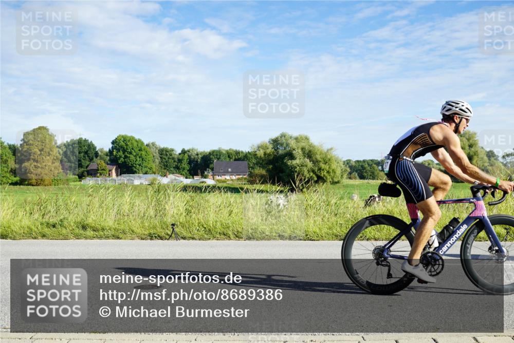 31.08.2025 - Elbe Triathlon Hamburg Michael Burmester http://msf.ph/oto/8689386 31.08.2025 09:22:31 Radfahren 181, 193, 195, 397, 405, 426, 479, 557, 614 meine-sportfotos.de