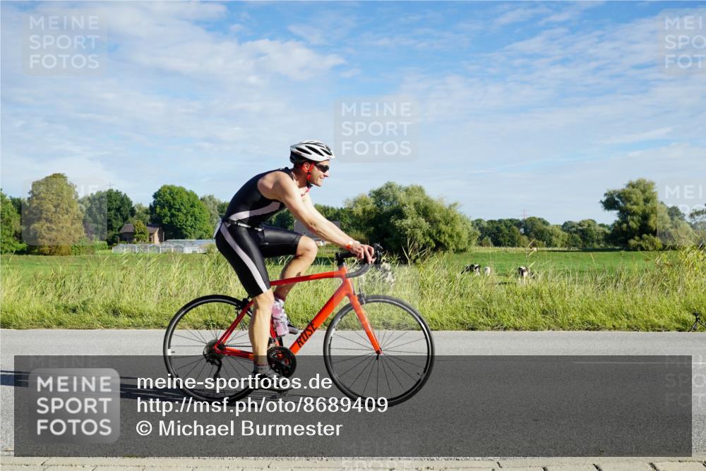 31.08.2025 - Elbe Triathlon Hamburg Michael Burmester http://msf.ph/oto/8689409 31.08.2025 09:22:51 Radfahren 540, 600, 626 meine-sportfotos.de