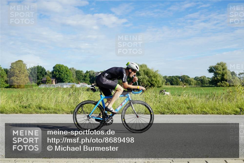 31.08.2025 - Elbe Triathlon Hamburg Michael Burmester http://msf.ph/oto/8689498 31.08.2025 09:24:19 Radfahren 233, 288, 335, 418, 435, 454, 473, 499, 728 meine-sportfotos.de