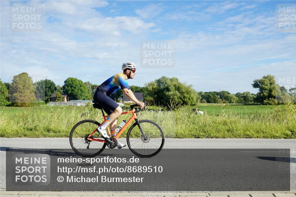 31.08.2025 - Elbe Triathlon Hamburg Michael Burmester http://msf.ph/oto/8689510 31.08.2025 09:24:25 Radfahren 180, 288, 418, 454, 499, 653 meine-sportfotos.de