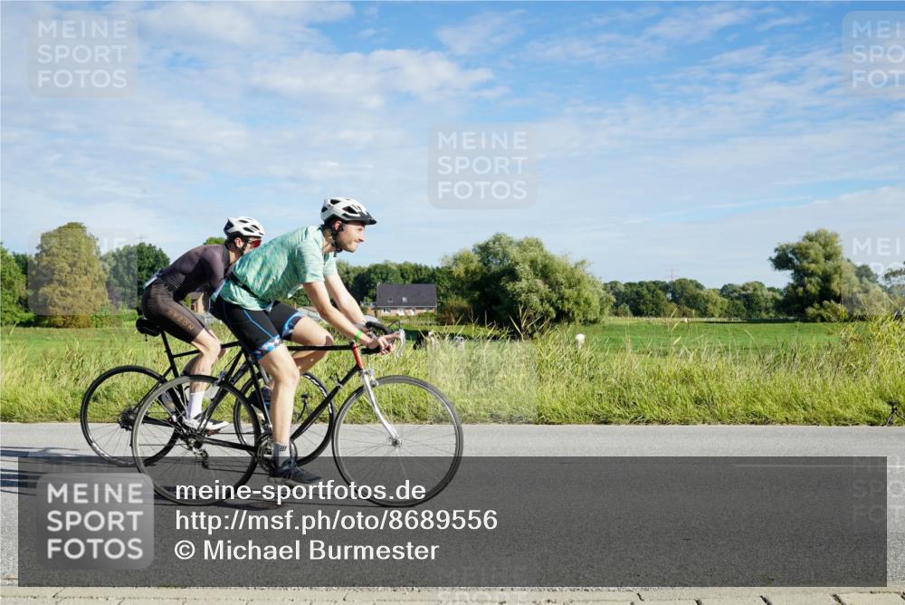 31.08.2025 - Elbe Triathlon Hamburg Michael Burmester http://msf.ph/oto/8689556 31.08.2025 09:25:16 Radfahren 293, 459, 462, 546, 753 meine-sportfotos.de