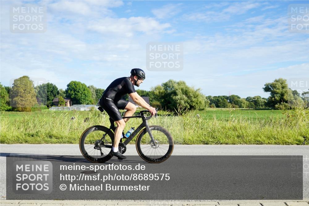 31.08.2025 - Elbe Triathlon Hamburg Michael Burmester http://msf.ph/oto/8689575 31.08.2025 09:25:34 Radfahren 174, 179, 302, 308, 345, 346, 347, 642, 652 meine-sportfotos.de