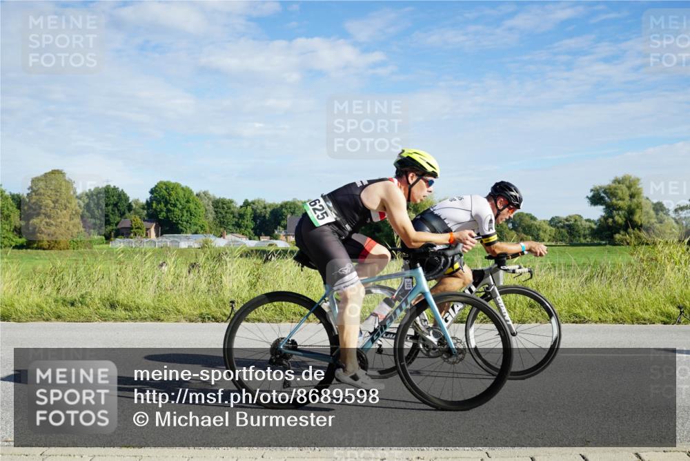 31.08.2025 - Elbe Triathlon Hamburg Michael Burmester http://msf.ph/oto/8689598 31.08.2025 09:25:49 Radfahren 334, 348, 366, 424, 453, 507, 550, 625 meine-sportfotos.de