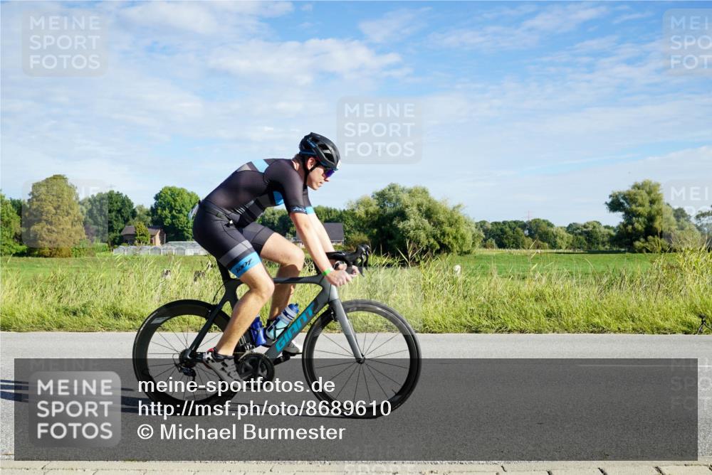 31.08.2025 - Elbe Triathlon Hamburg Michael Burmester http://msf.ph/oto/8689610 31.08.2025 09:25:59 Radfahren 301, 334, 523, 525, 551, 554, 579 meine-sportfotos.de