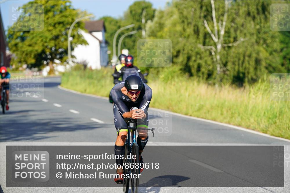 31.08.2025 - Elbe Triathlon Hamburg Michael Burmester http://msf.ph/oto/8689618 31.08.2025 08:40:45 Radfahren 219, 230 meine-sportfotos.de
