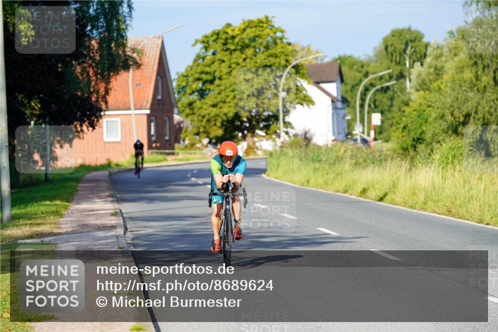 31.08.2025 - Elbe Triathlon Hamburg Michael Burmester http://msf.ph/oto/8689624 31.08.2025 08:40:47 Radfahren 219, 230 meine-sportfotos.de