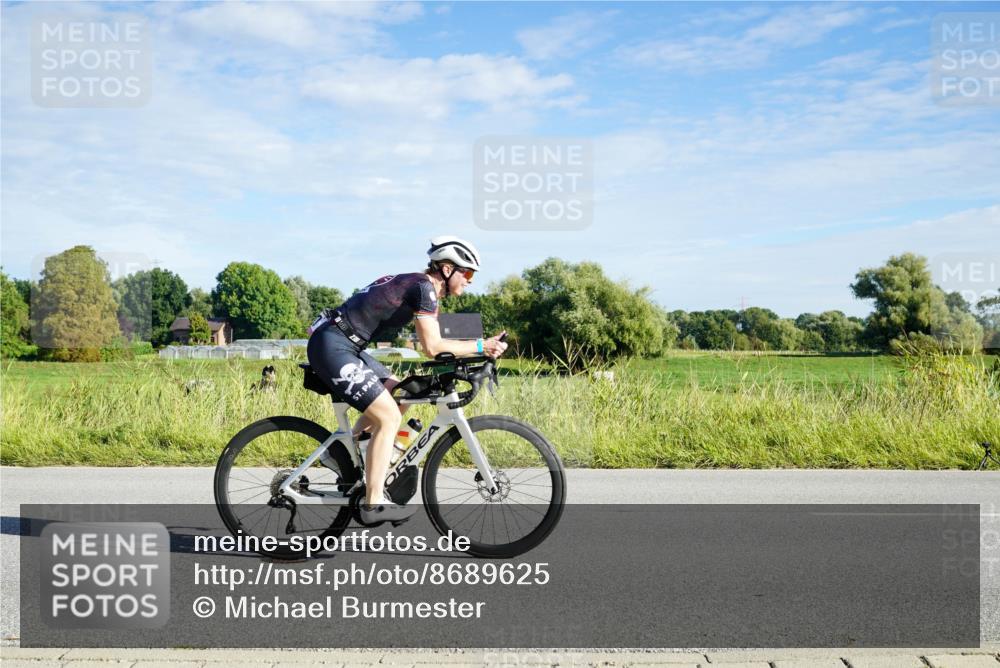 31.08.2025 - Elbe Triathlon Hamburg Michael Burmester http://msf.ph/oto/8689625 31.08.2025 09:26:23 Radfahren 175, 316, 320, 355, 395, 434, 438, 471 meine-sportfotos.de