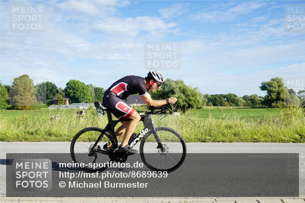 31.08.2025 - Elbe Triathlon Hamburg Michael Burmester http://msf.ph/oto/8689639 31.08.2025 09:26:32 Radfahren 175, 248, 316, 318, 341, 434, 444, 445, 461, 471, 558, 650, 716, 725 meine-sportfotos.de