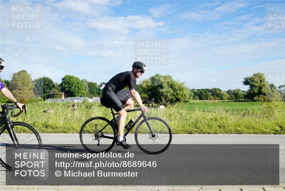 31.08.2025 - Elbe Triathlon Hamburg Michael Burmester http://msf.ph/oto/8689646 31.08.2025 09:26:36 Radfahren 248, 312, 318, 341, 444, 445, 461, 558, 596, 622, 650, 716, 725 meine-sportfotos.de