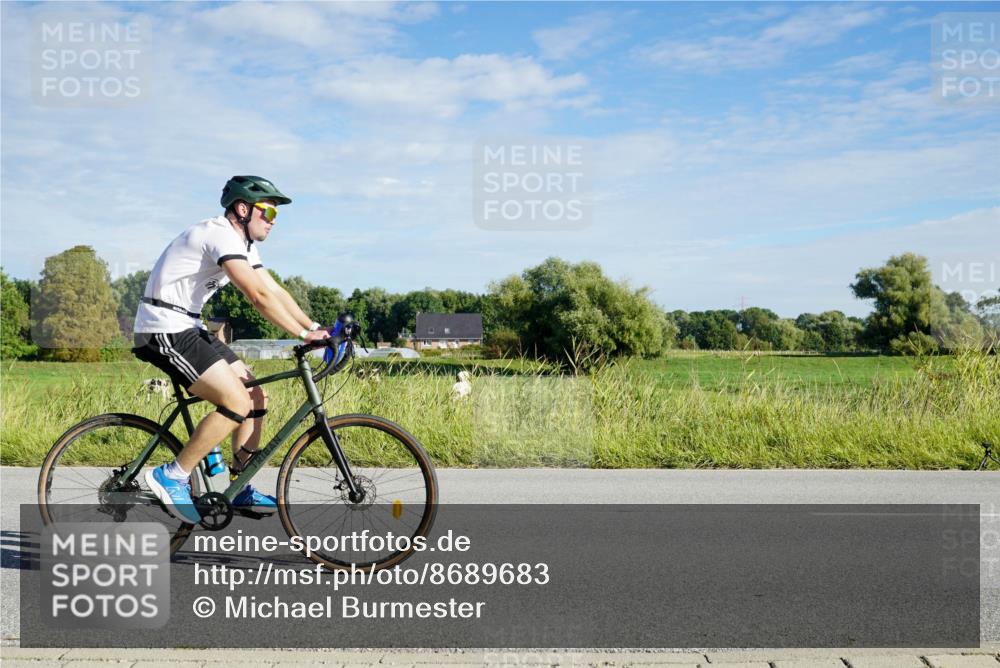 31.08.2025 - Elbe Triathlon Hamburg Michael Burmester http://msf.ph/oto/8689683 31.08.2025 09:26:57 Radfahren 266, 368, 399 meine-sportfotos.de