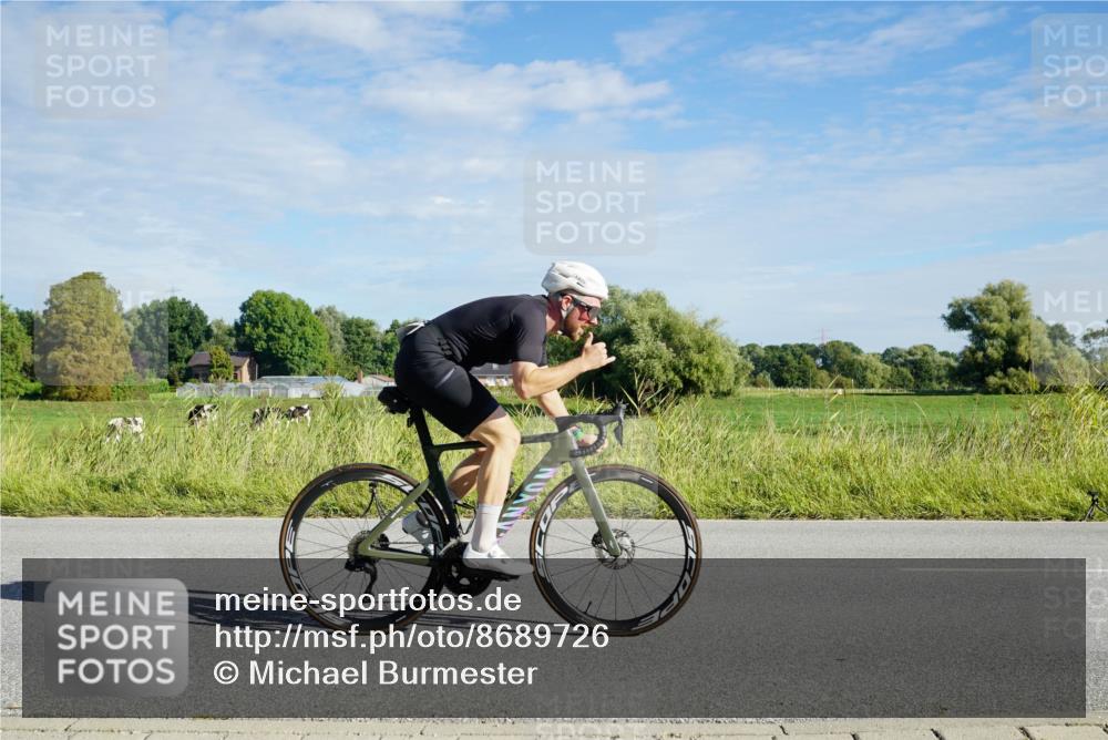 31.08.2025 - Elbe Triathlon Hamburg Michael Burmester http://msf.ph/oto/8689726 31.08.2025 09:27:40 Radfahren 269, 311, 354, 496 meine-sportfotos.de