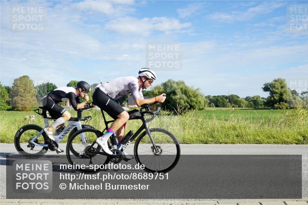 31.08.2025 - Elbe Triathlon Hamburg Michael Burmester http://msf.ph/oto/8689751 31.08.2025 09:28:19 Radfahren 281, 535, 567, 590, 629, 645, 648 meine-sportfotos.de