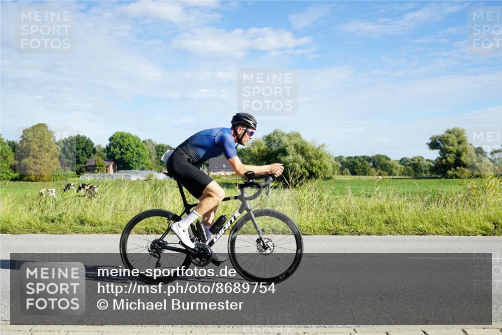 31.08.2025 - Elbe Triathlon Hamburg Michael Burmester http://msf.ph/oto/8689754 31.08.2025 09:28:20 Radfahren 281, 535, 562, 567, 590, 645, 648 meine-sportfotos.de