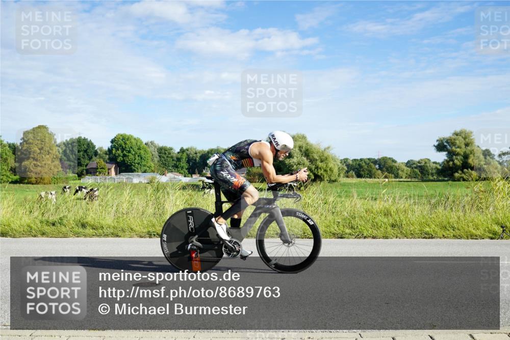 31.08.2025 - Elbe Triathlon Hamburg Michael Burmester http://msf.ph/oto/8689763 31.08.2025 09:28:27 Radfahren 281, 363, 490, 562, 648, 672 meine-sportfotos.de