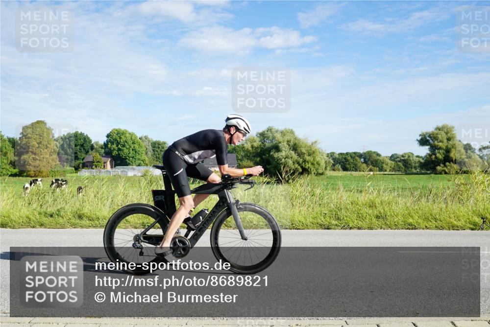 31.08.2025 - Elbe Triathlon Hamburg Michael Burmester http://msf.ph/oto/8689821 31.08.2025 09:29:23 Radfahren 357, 566, 770 meine-sportfotos.de