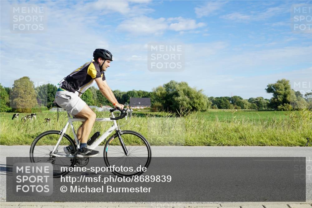31.08.2025 - Elbe Triathlon Hamburg Michael Burmester http://msf.ph/oto/8689839 31.08.2025 09:29:57 Radfahren 305, 380, 409, 599, 680, 719 meine-sportfotos.de