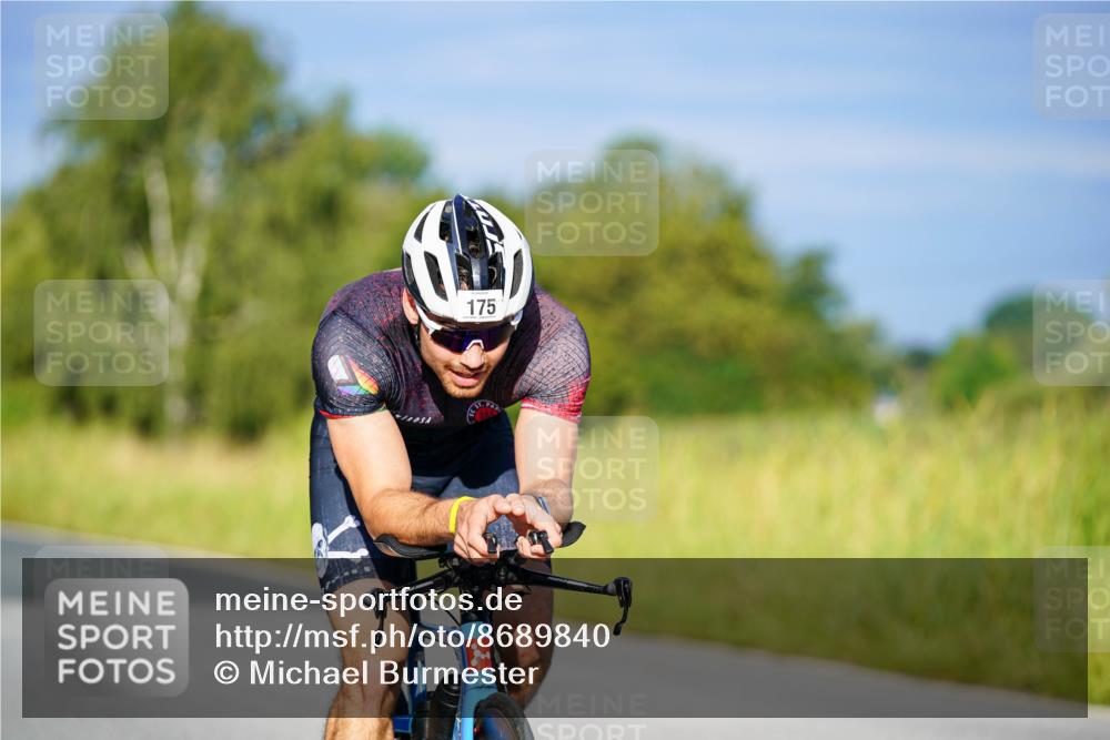 31.08.2025 - Elbe Triathlon Hamburg Michael Burmester http://msf.ph/oto/8689840 31.08.2025 08:45:17 Radfahren 168, 175 meine-sportfotos.de