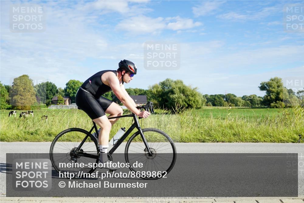 31.08.2025 - Elbe Triathlon Hamburg Michael Burmester http://msf.ph/oto/8689862 31.08.2025 09:30:14 Radfahren 213, 343, 400, 431, 465, 527, 534, 613, 617 meine-sportfotos.de