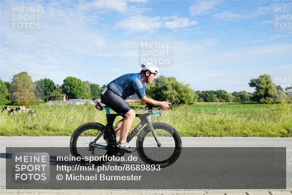 31.08.2025 - Elbe Triathlon Hamburg Michael Burmester http://msf.ph/oto/8689893 31.08.2025 09:30:43 Radfahren 192, 364, 413, 421, 669, 684, 756 meine-sportfotos.de