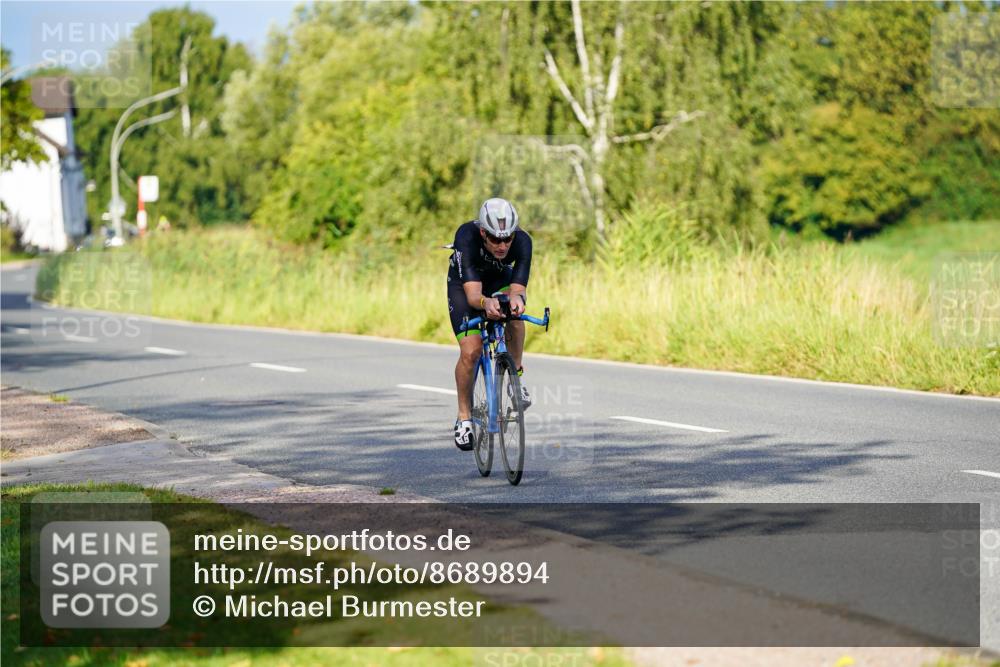 31.08.2025 - Elbe Triathlon Hamburg Michael Burmester http://msf.ph/oto/8689894 31.08.2025 08:46:35 Radfahren 233, 355 meine-sportfotos.de