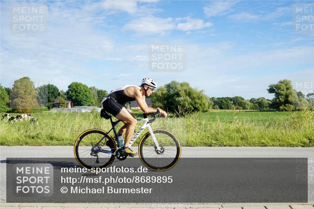 31.08.2025 - Elbe Triathlon Hamburg Michael Burmester http://msf.ph/oto/8689895 31.08.2025 09:30:44 Radfahren 192, 364, 413, 421, 669, 684, 756 meine-sportfotos.de