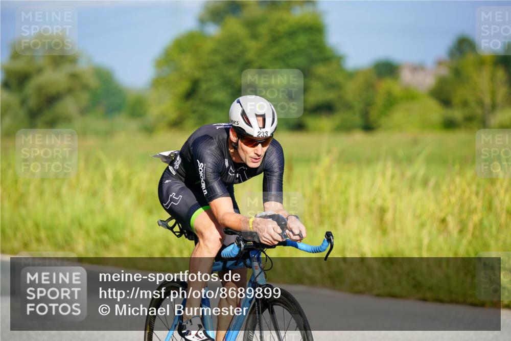 31.08.2025 - Elbe Triathlon Hamburg Michael Burmester http://msf.ph/oto/8689899 31.08.2025 08:46:37 Radfahren 233, 355 meine-sportfotos.de