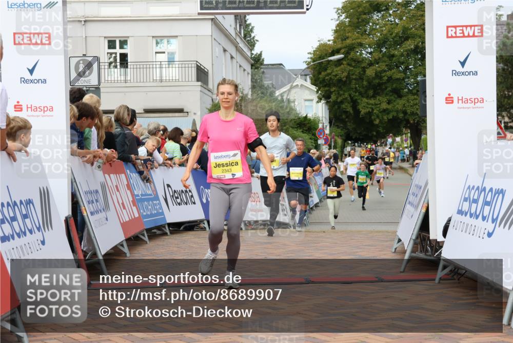 31.08.2025 - 21. Blankeneser Heldenlauf Strokosch-Dieckow http://msf.ph/oto/8689907 31.08.2025 10:27:58 Ziel 2577, 2775, 2112, 2068, 2741, 2345, 2344, 2343, 2659, 2197 meine-sportfotos.de