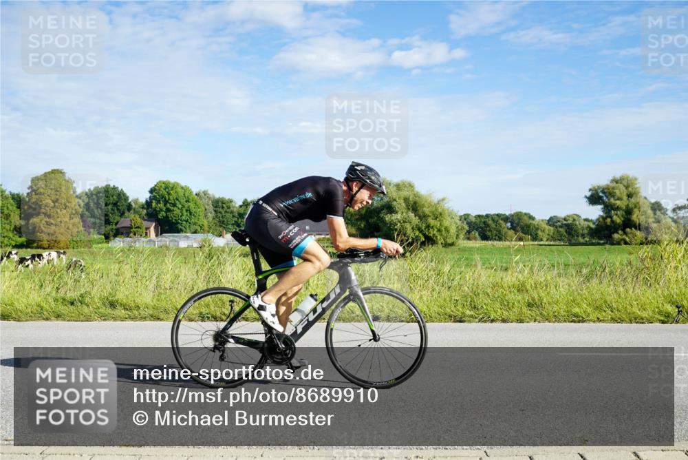 31.08.2025 - Elbe Triathlon Hamburg Michael Burmester http://msf.ph/oto/8689910 31.08.2025 09:30:53 Radfahren 176, 256, 332, 378, 476, 489, 505, 602, 756 meine-sportfotos.de