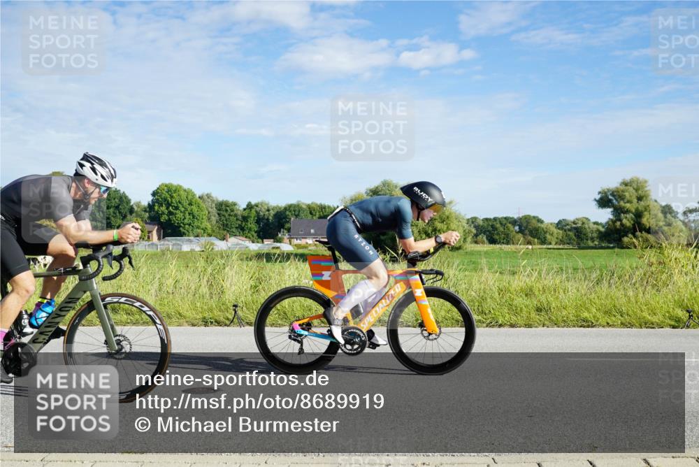 31.08.2025 - Elbe Triathlon Hamburg Michael Burmester http://msf.ph/oto/8689919 31.08.2025 09:31:00 Radfahren 176, 245, 256, 394, 489, 505, 737 meine-sportfotos.de