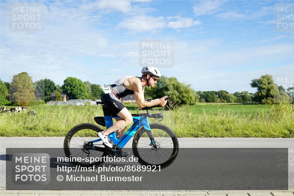 31.08.2025 - Elbe Triathlon Hamburg Michael Burmester http://msf.ph/oto/8689921 31.08.2025 09:31:01 Radfahren 176, 245, 394, 489, 505, 737 meine-sportfotos.de