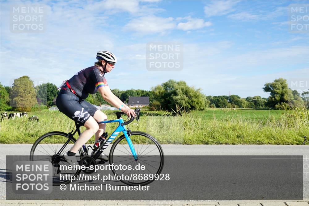 31.08.2025 - Elbe Triathlon Hamburg Michael Burmester http://msf.ph/oto/8689928 31.08.2025 09:31:09 Radfahren 290, 322, 352, 394 meine-sportfotos.de
